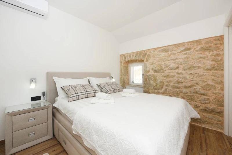 Villa Petra, Bedrooms