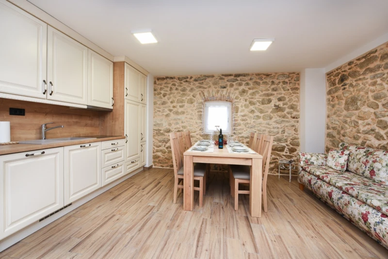 Villa Petra, Kitchen