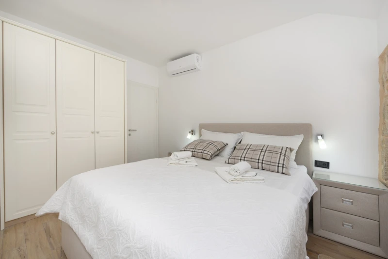 Villa Petra, Bedrooms