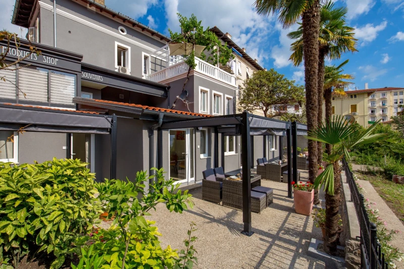 Villa Clara, Lovran