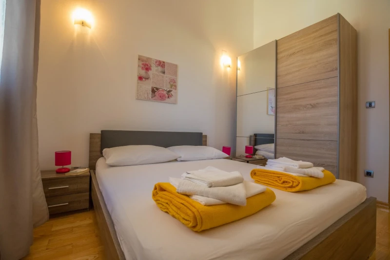 A1, Camere