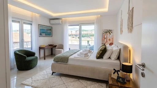 Superior King Room