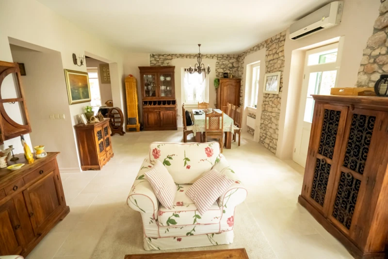Villa Mo-Re, Living room