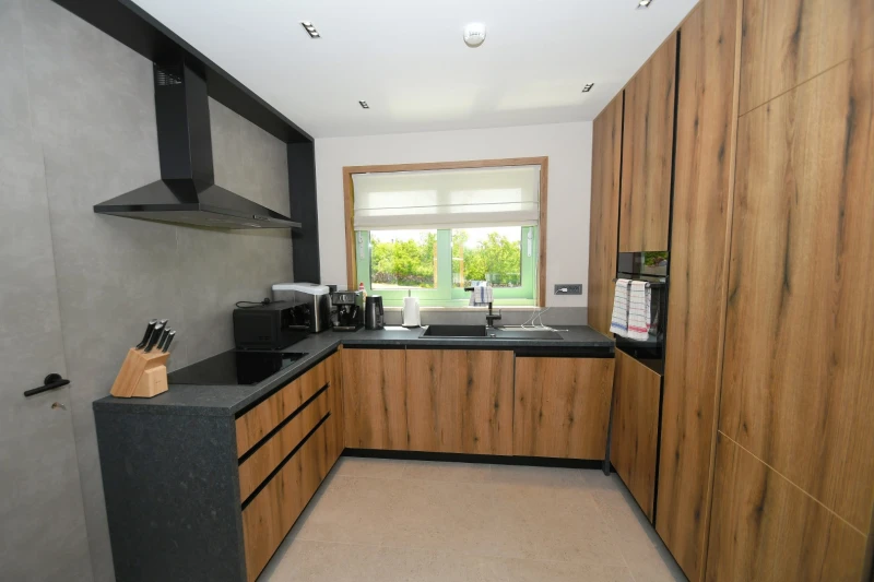 Villa Helena, Kitchen