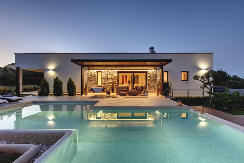 Modern and cozy villa with pool near Pula