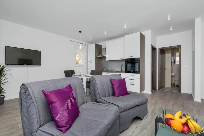 Apartment 5, Wohnzimmer