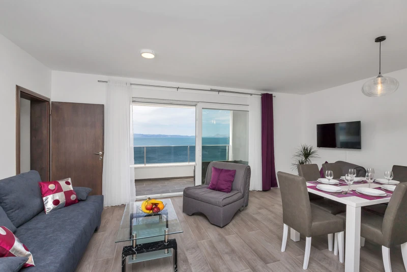 Apartment 6