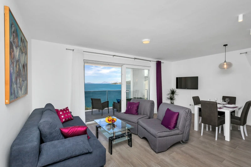 Apartment 5