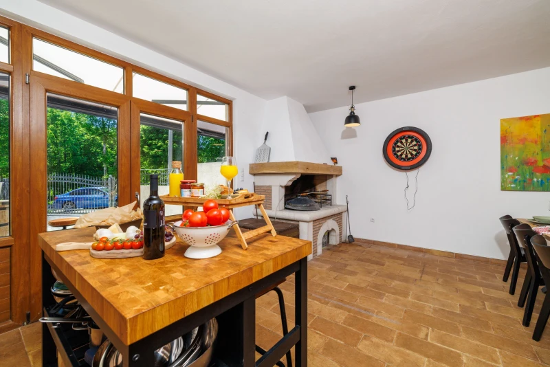 Casa Tilia - rustikalna kamena kuća s bazenom, Casa Tilia - rustikalna kamena kuća s bazenom, Ledenice