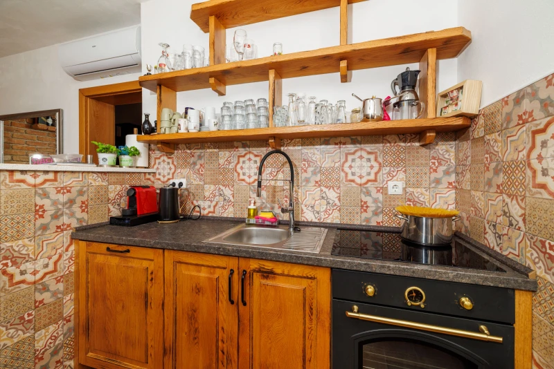 Casa Tilia - rustikalna kamena kuća s bazenom, Casa Tilia - rustikalna kamena kuća s bazenom, Ledenice