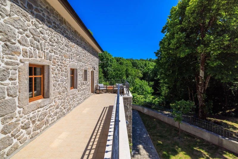 Casa Tilia - rustikalna kamena kuća s bazenom, Balkon / terasa