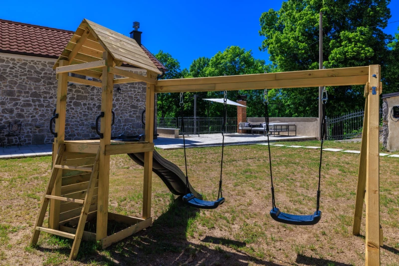 Casa Tilia - rustikalna kamena kuća s bazenom, Casa Tilia - rustikalna kamena kuća s bazenom, Ledenice