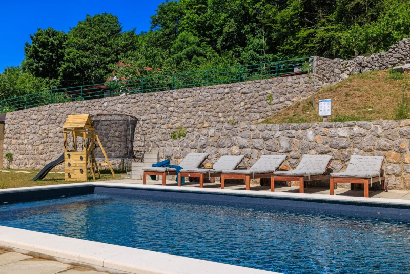 Casa Tilia - rustikalna kamena kuća s bazenom, Casa Tilia - rustikalna kamena kuća s bazenom, Ledenice
