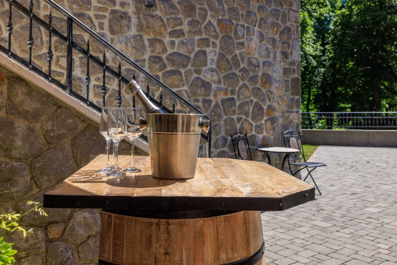 Casa Tilia - rustikalna kamena kuća s bazenom, Casa Tilia - rustikalna kamena kuća s bazenom, Ledenice