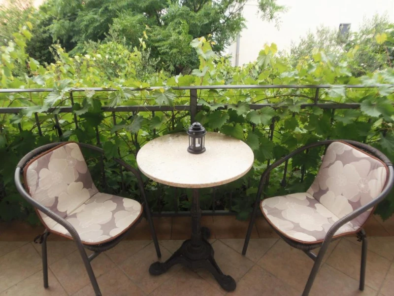 Apartman "Ružmarin", Balkon / terasa