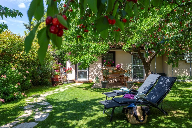 Serenity Garden Cottage
