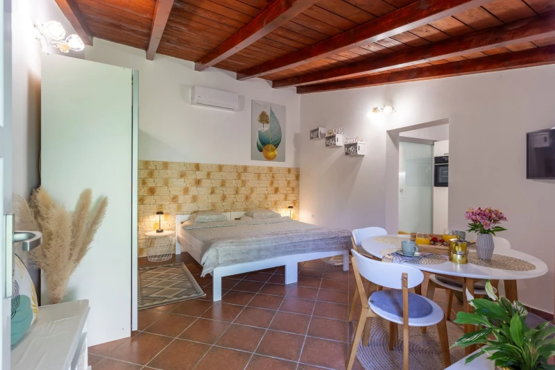 Serenity Garden Cottage