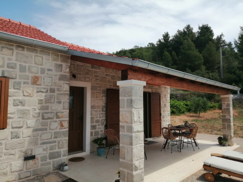 House Gnjila, Gromin Dolac