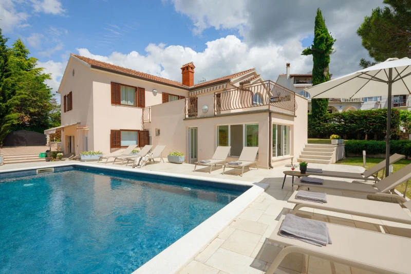 Villa Rosy