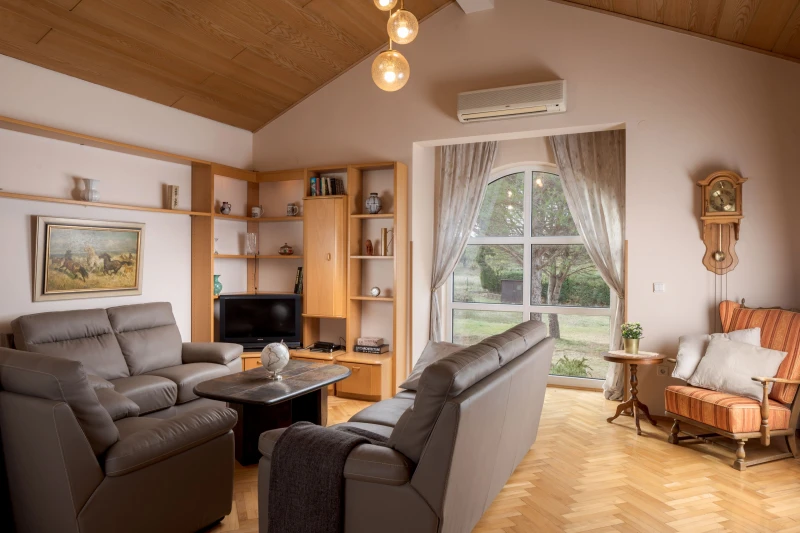 Villa Rosy, Dnevni boravak