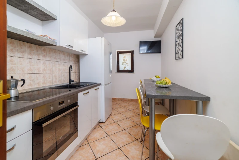 Apartman 1, Kuhinja