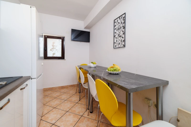 Apartman 1, Kuhinja