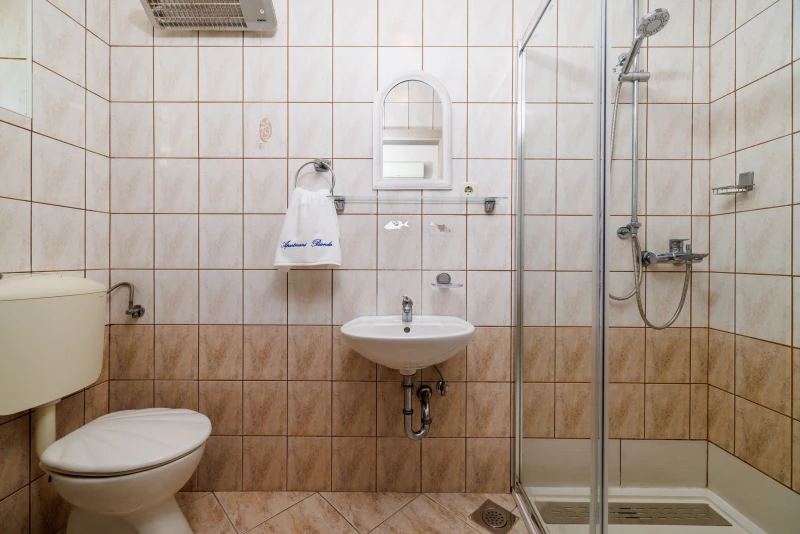 Apartman 2, Kupaonica / wc