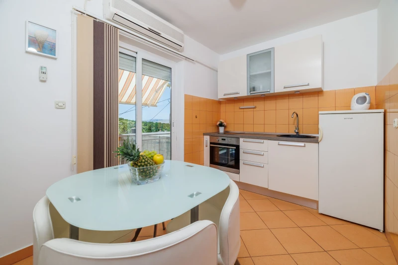 Apartman 3, Kuhinja