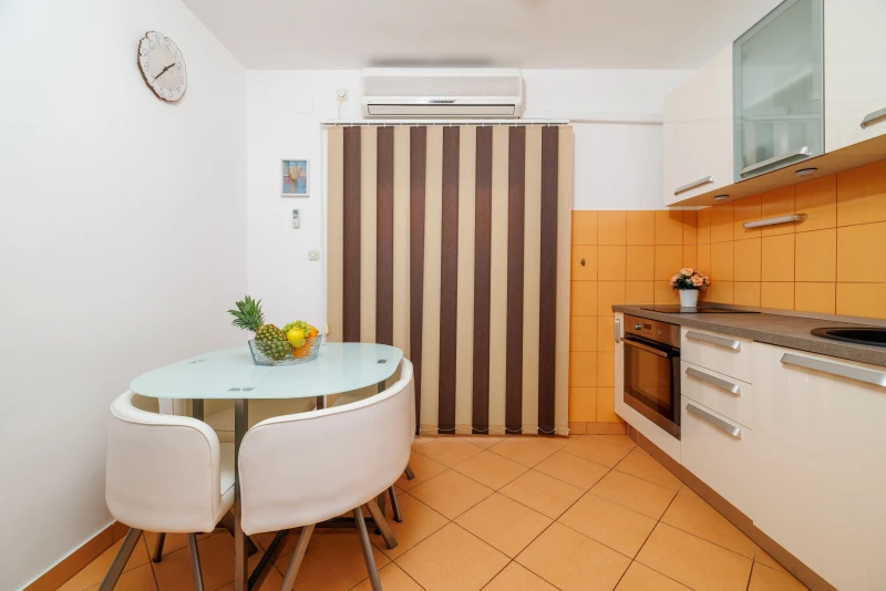 Apartman 3, Kuhinja