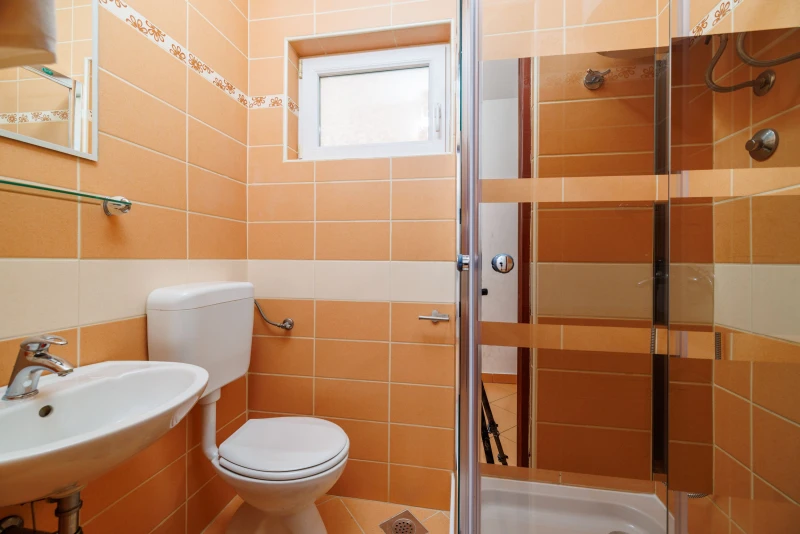 Apartman 3, Kupaonica / wc