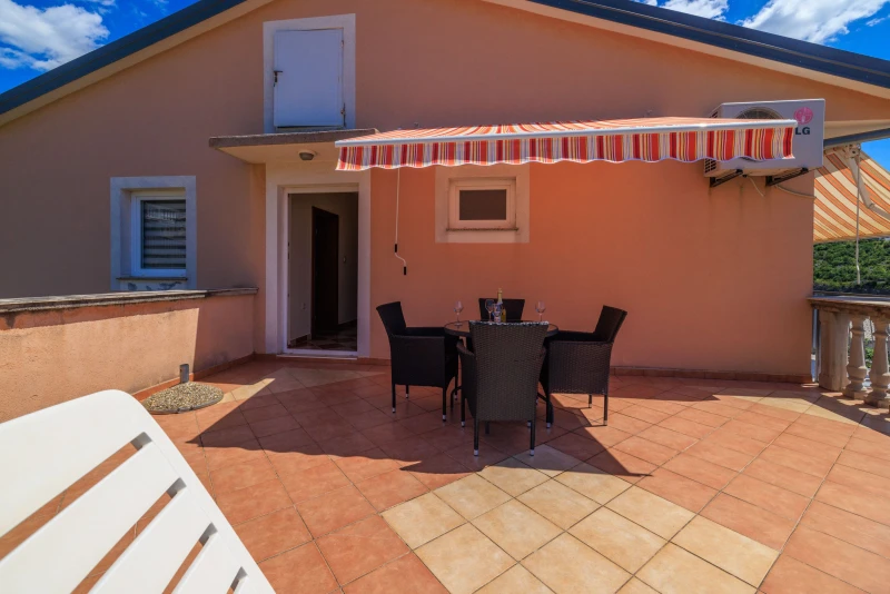 Apartman 4, Balkon / terasa