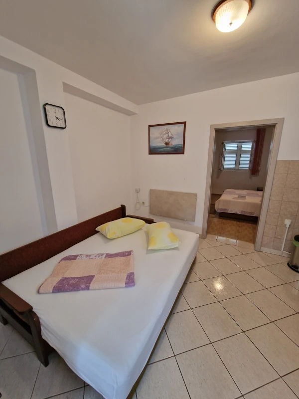 Apartman 2, Dnevni boravak