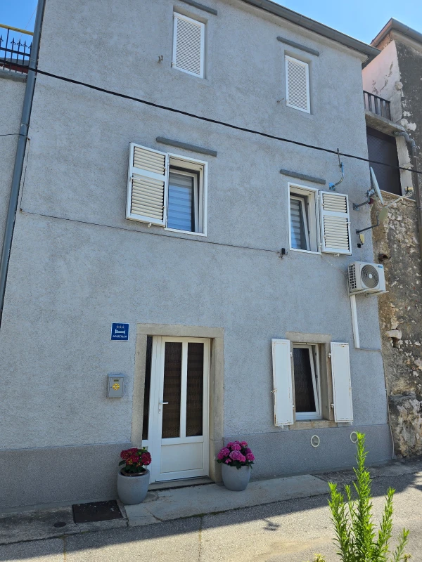 Apartmani i sobe Bionda  Senj - Novi Vinodolski