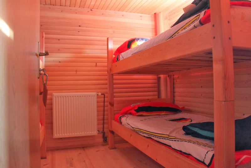 8 krevetna soba, Bedrooms