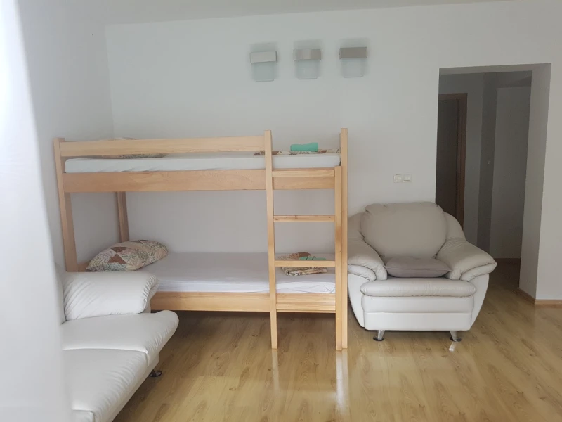 Apartment 2, Living room