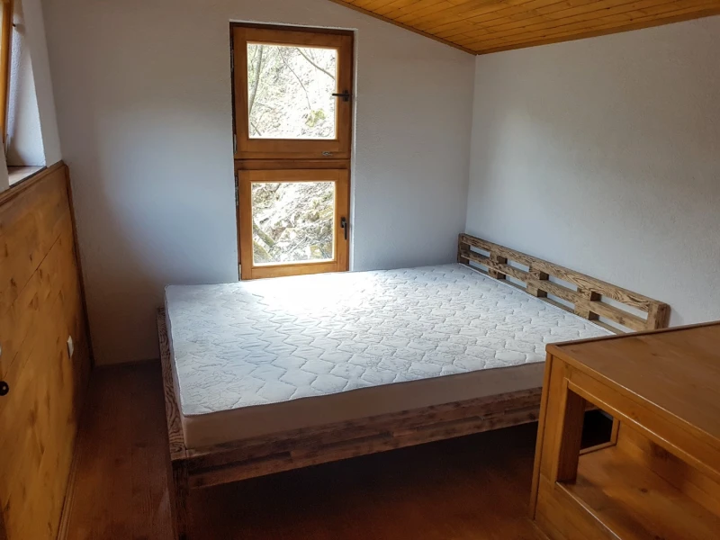 Potok Brvnara, Sobe