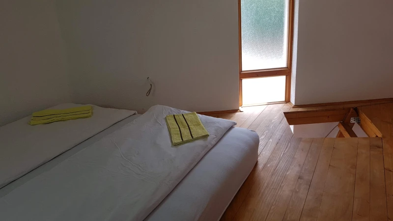 Apartment 1, Sobe