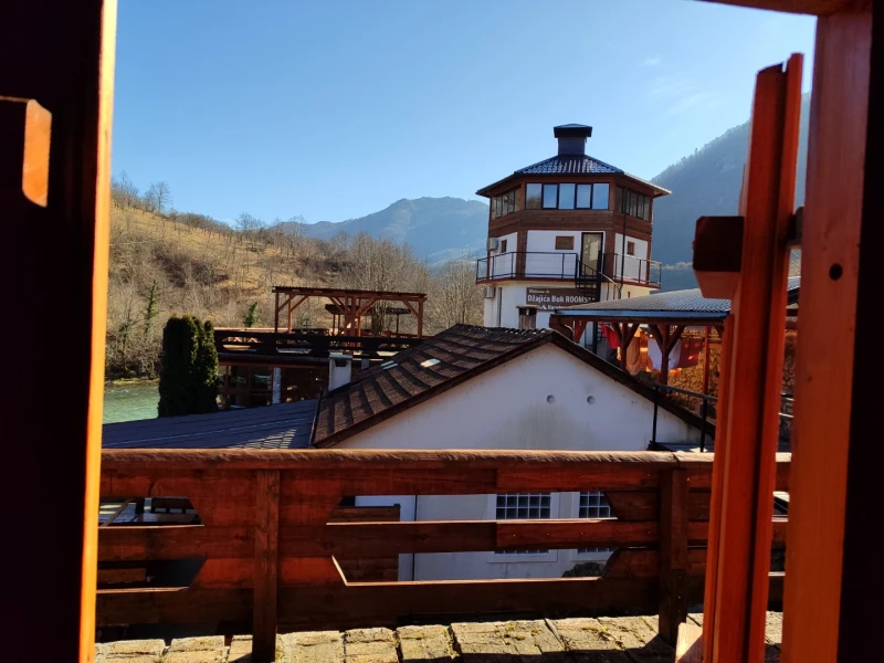 Dzajica buk rooms, Bosna