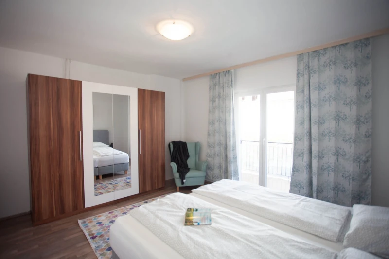 Apartment 3, Bedrooms