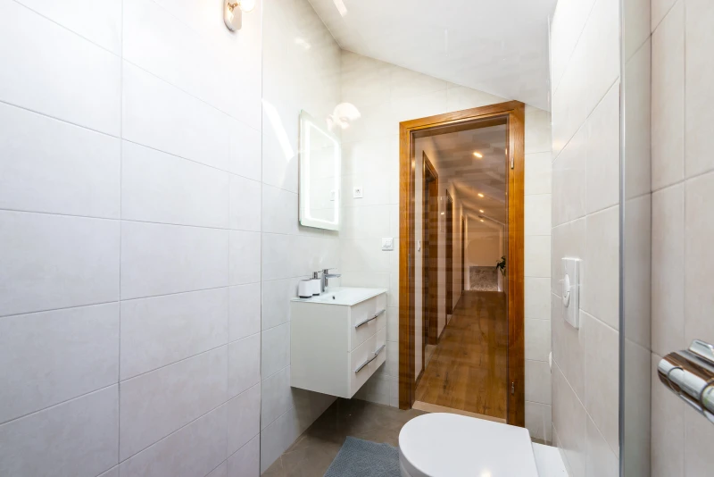 Villa Ane, Bathroom / WC
