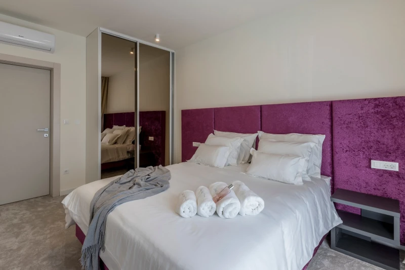 Room 4