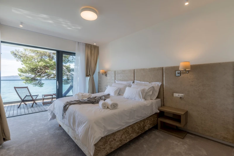 Room 2