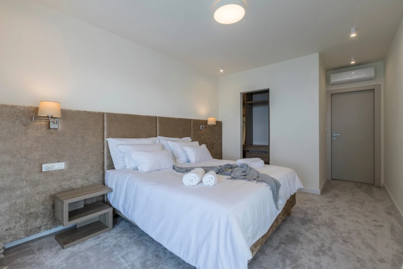 Room 2